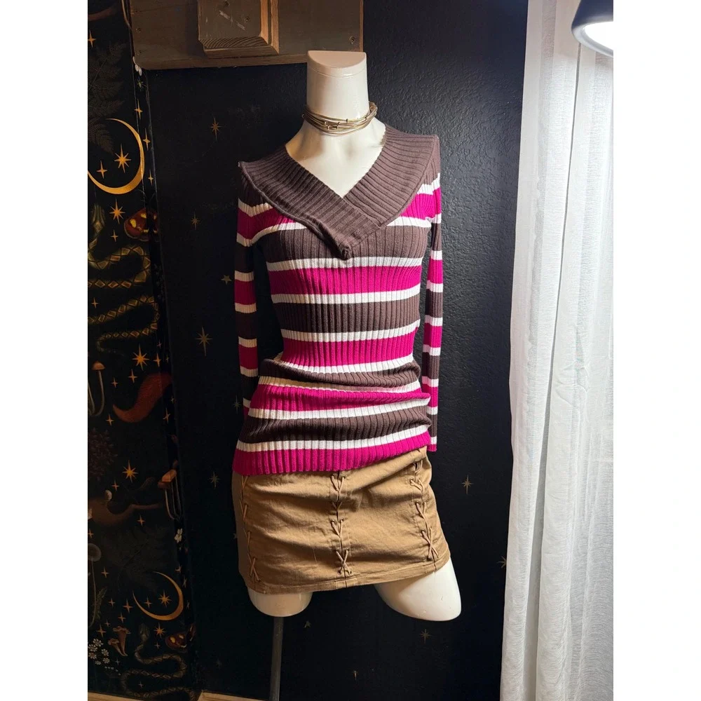 Vintage Brown Pink White Striped Ribbed Knit V-Neck Long Sleeve Sweater Top
